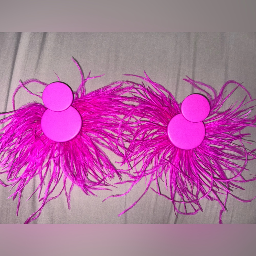 Ch0ked Earrings!💕